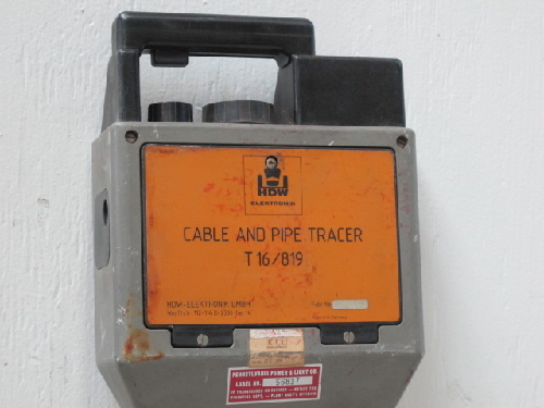 HDW ELEKTRONIK T16/819 UNDERGROUND PIPE/CABLE/UTILITY LOCATOR  