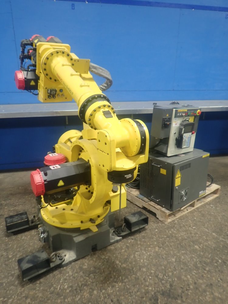 Fanuc S-430iF at HGR