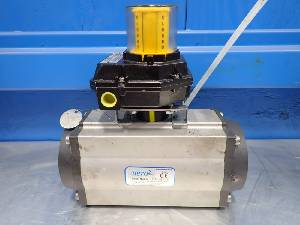 Pneumatic Actuator With Valve Position Monitor