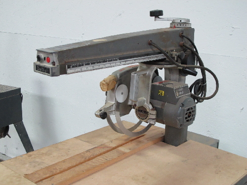 DEWALT 790 RADIAL ARM SAW 12