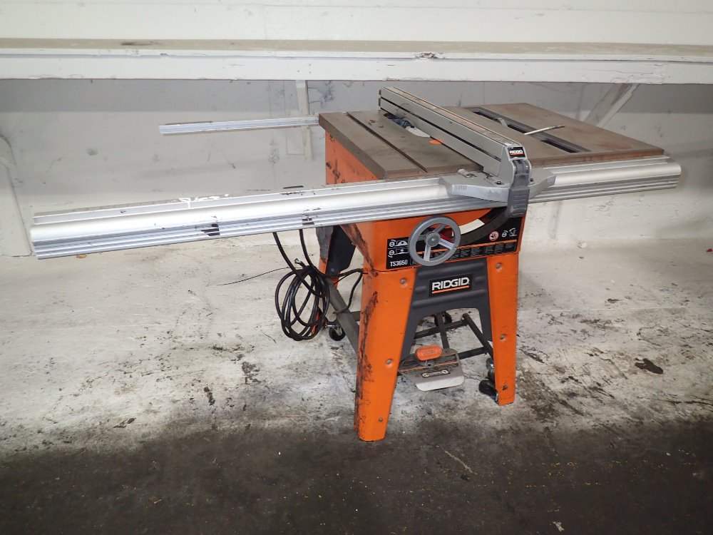 RIDGID TS3650 PORTABLE TABLE SAW 10